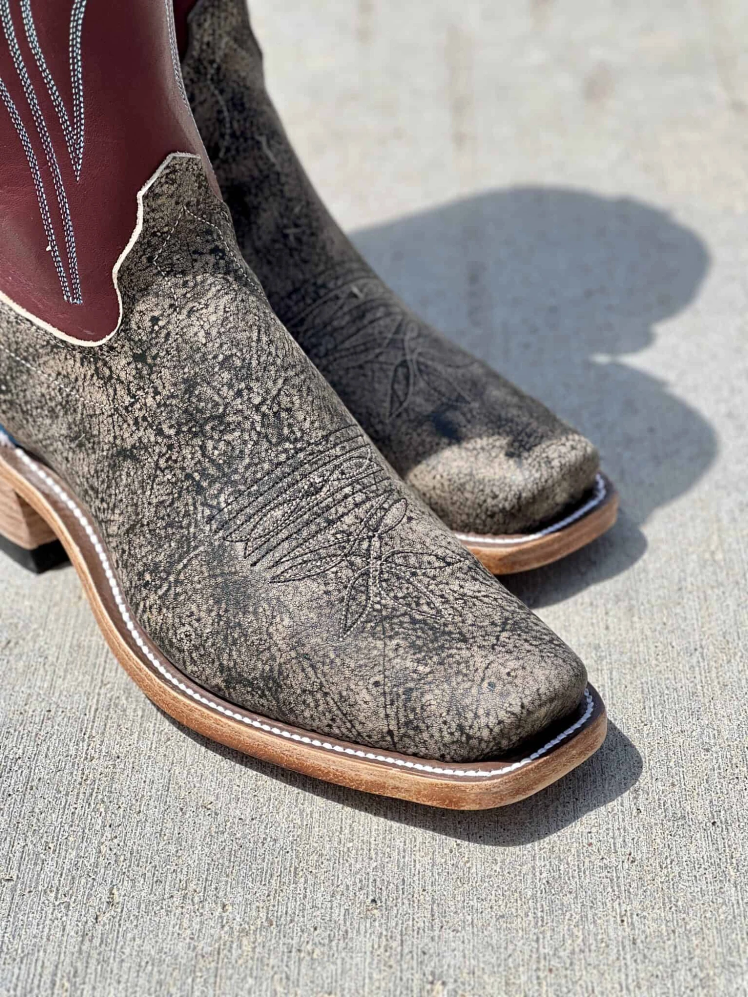 Olathe Women's Antique Safari Giraffe Boot 2 Olathe Women's Antique Safari Giraffe Boot - Image 2